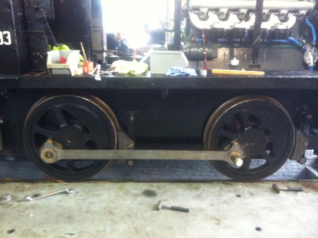 WD 33 Koppelstangen gemonteerd WD 33 Koppelstangen gemonteerd